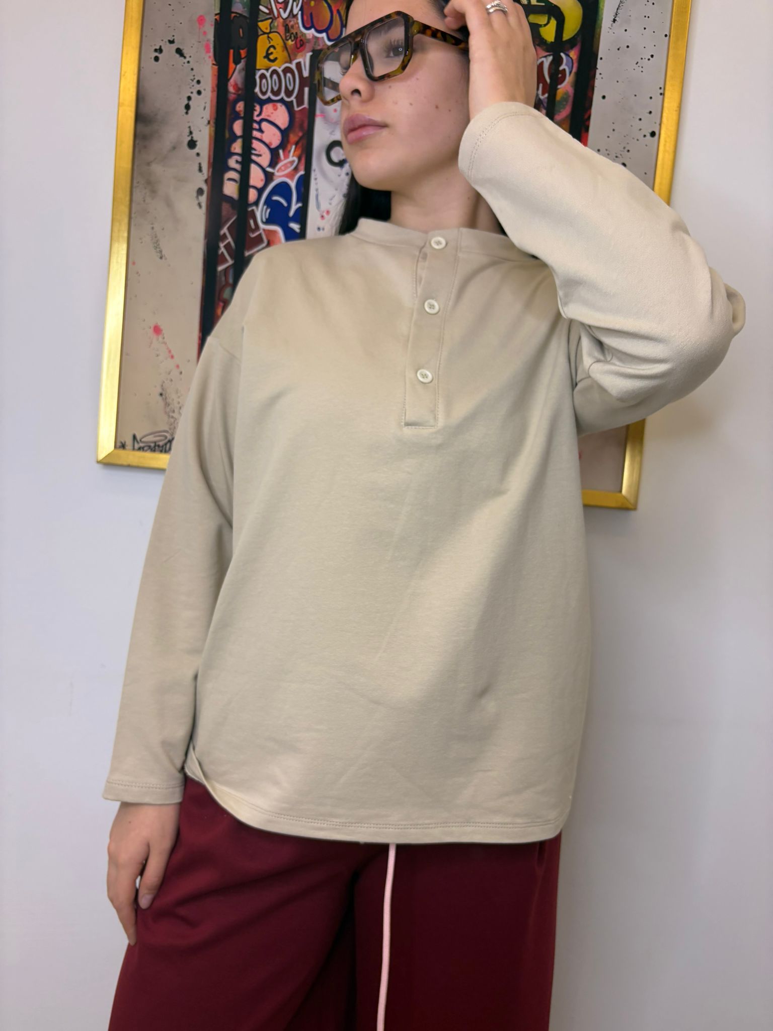 Maglia con bottoni e spalline F9945