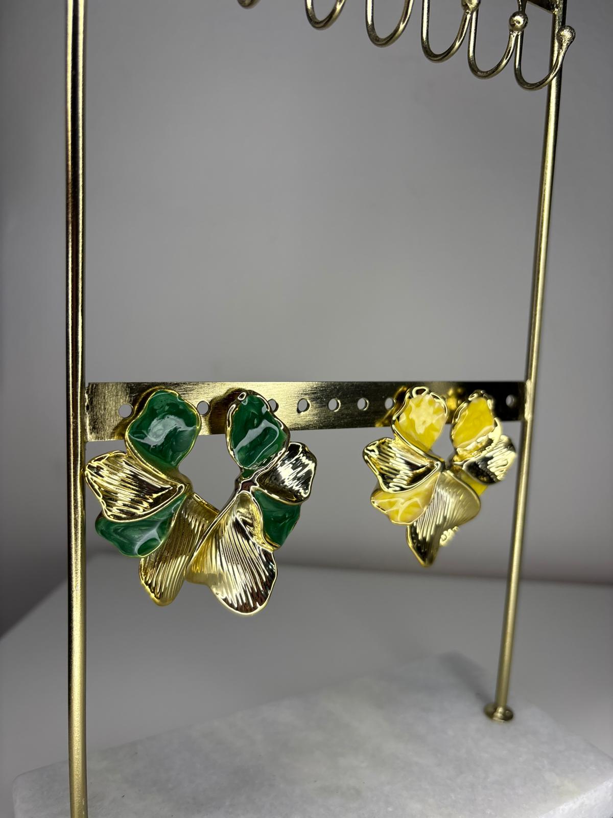 Orecchini mezzo fiore 9099