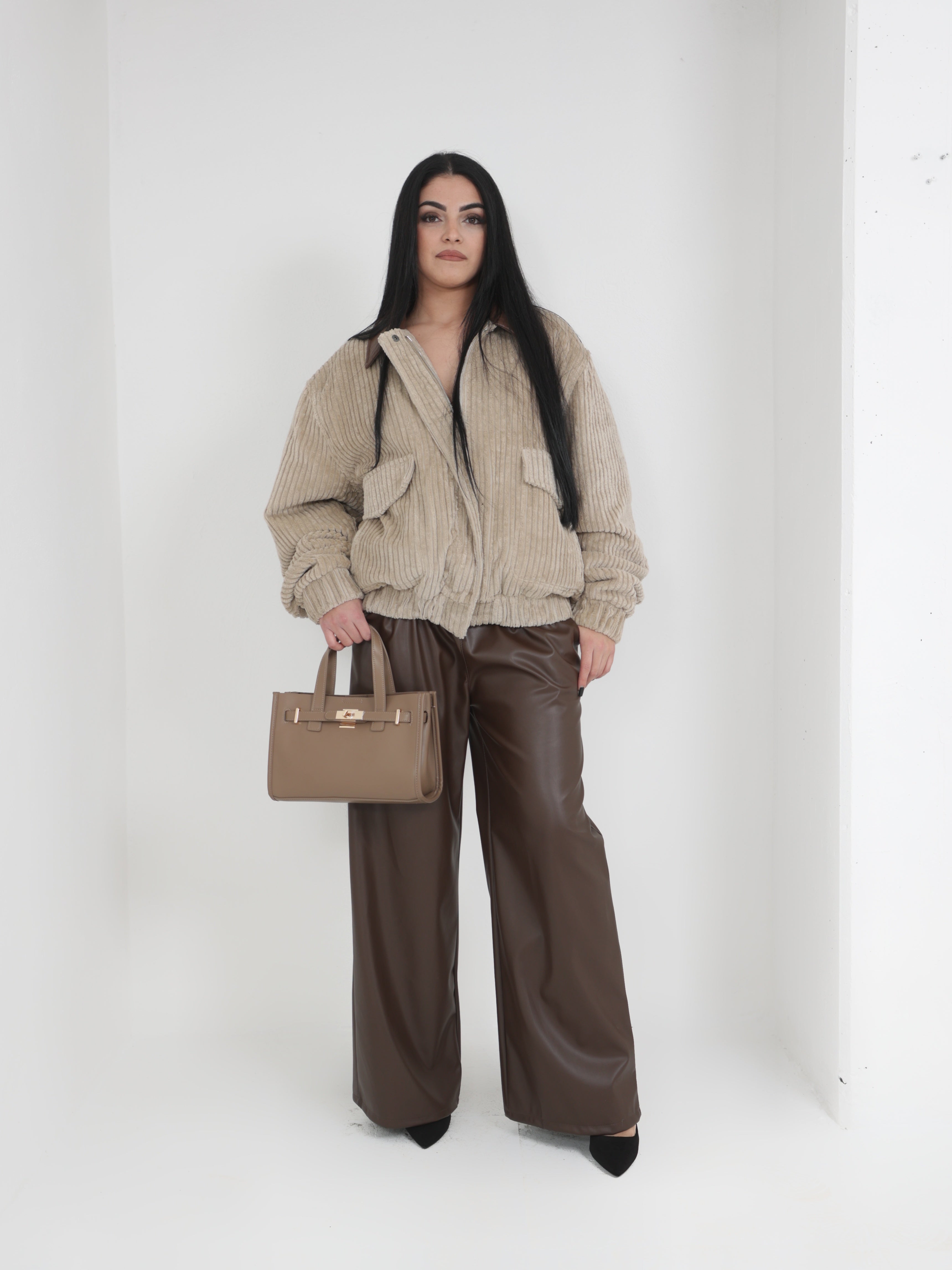 Pantalone in pelle con elastico in vita