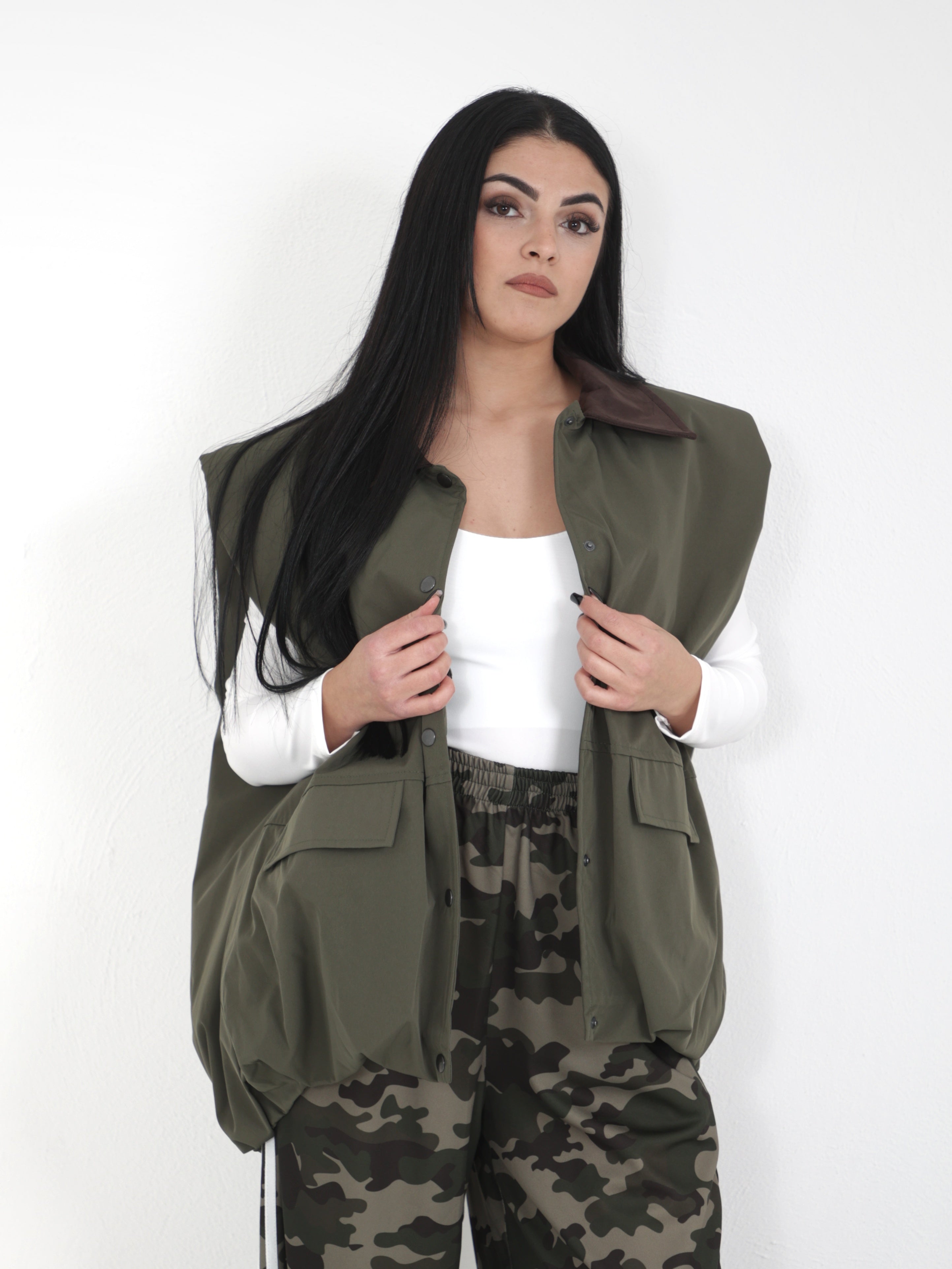 Smanicato con collo in camoscio Lumina Oversize