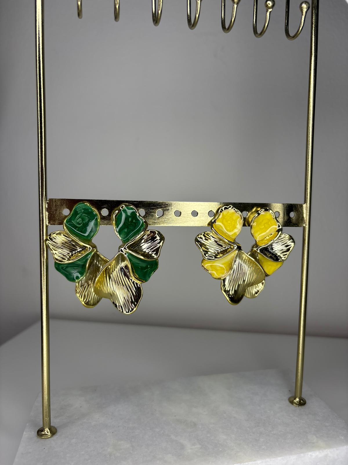 Orecchini mezzo fiore 9099