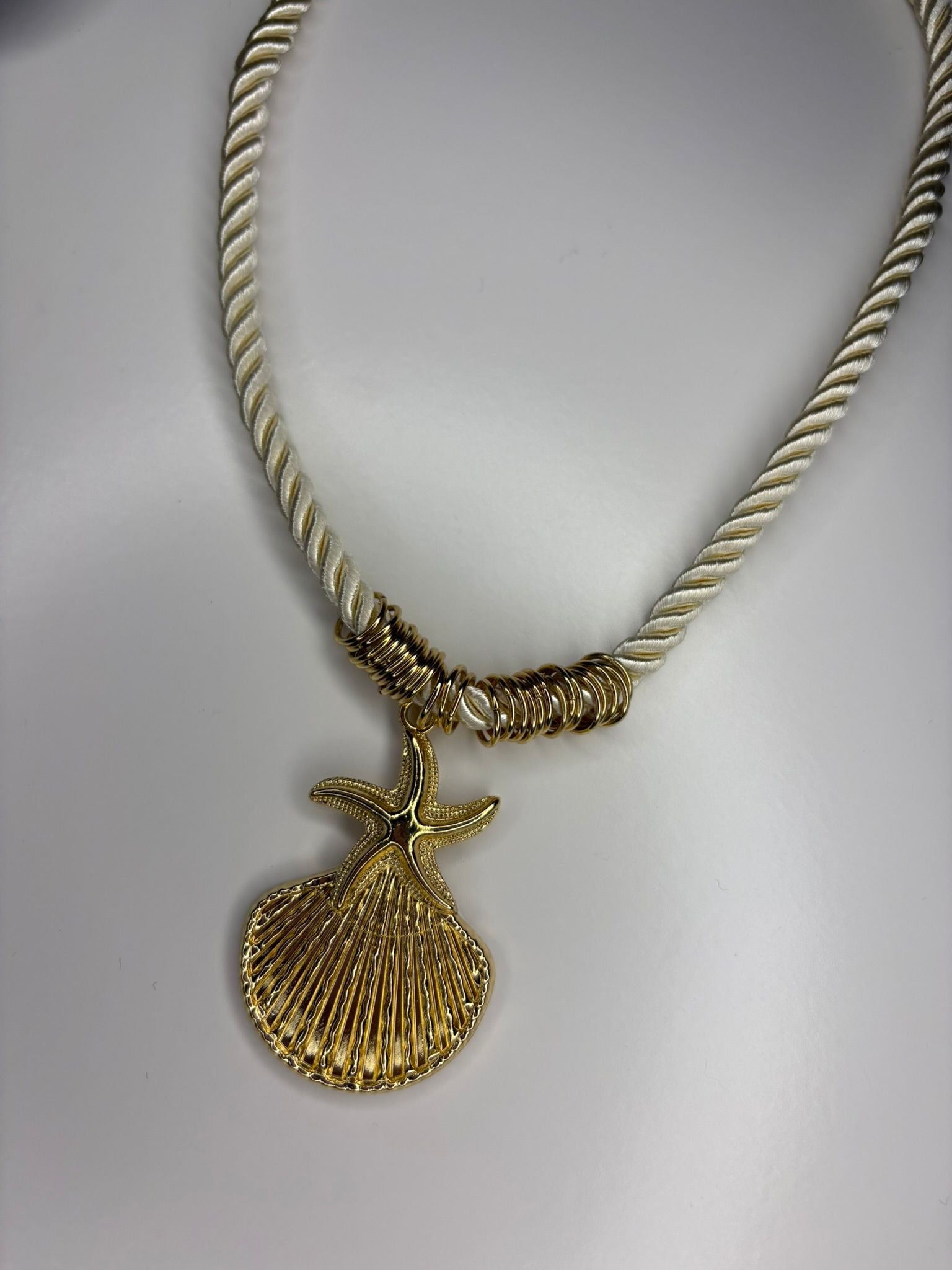 Collana hot