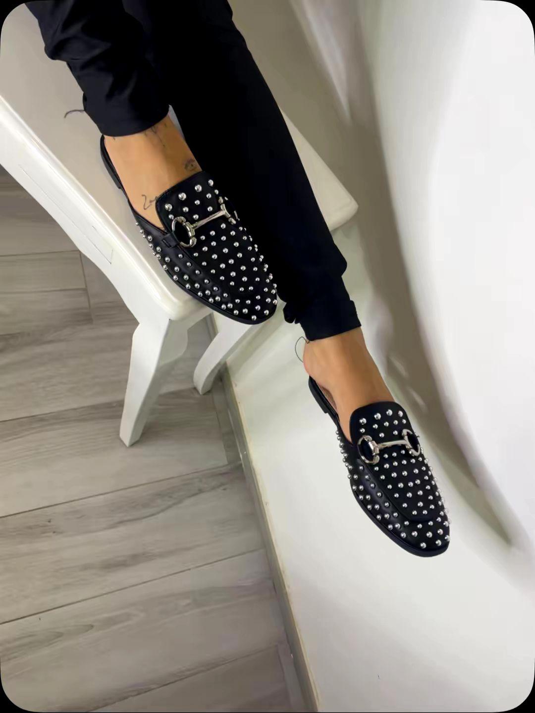 scarpe borchiate nera